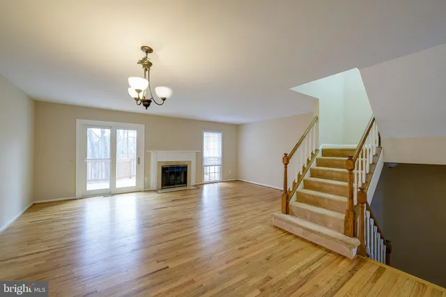 $2,900 | 1831 Tufa Terrace, Silver Spring, MD 20904