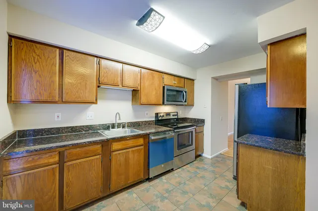 $2,900 | 1831 Tufa Terrace, Silver Spring, MD 20904