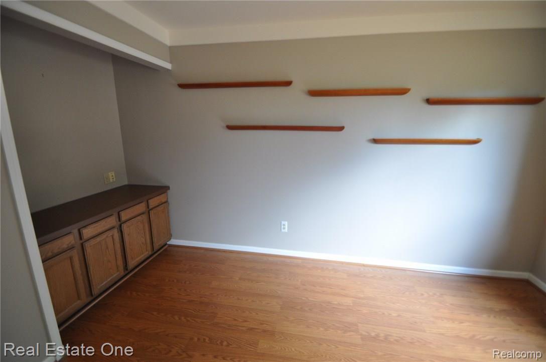 1633 Colony Drive Rochester, MI 48307 - Photo 14 of 23 14.JPG