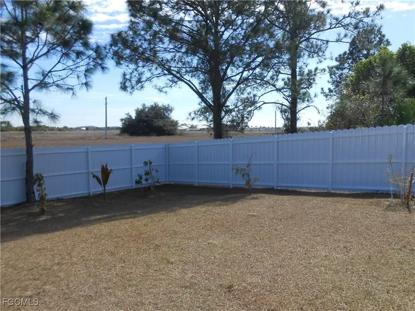 $2,500 | 6033 Kumquat Circle, LaBelle, FL 33935