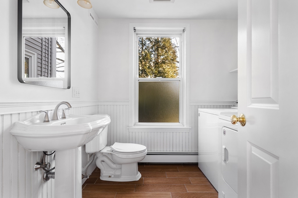 158 Dale Street Dedham, MA 02026 - Photo 21 of 28