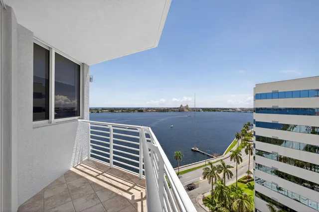 $4,200 | 1551 North Flagler Drive, Unit 1217, West Palm Beach, FL 33401