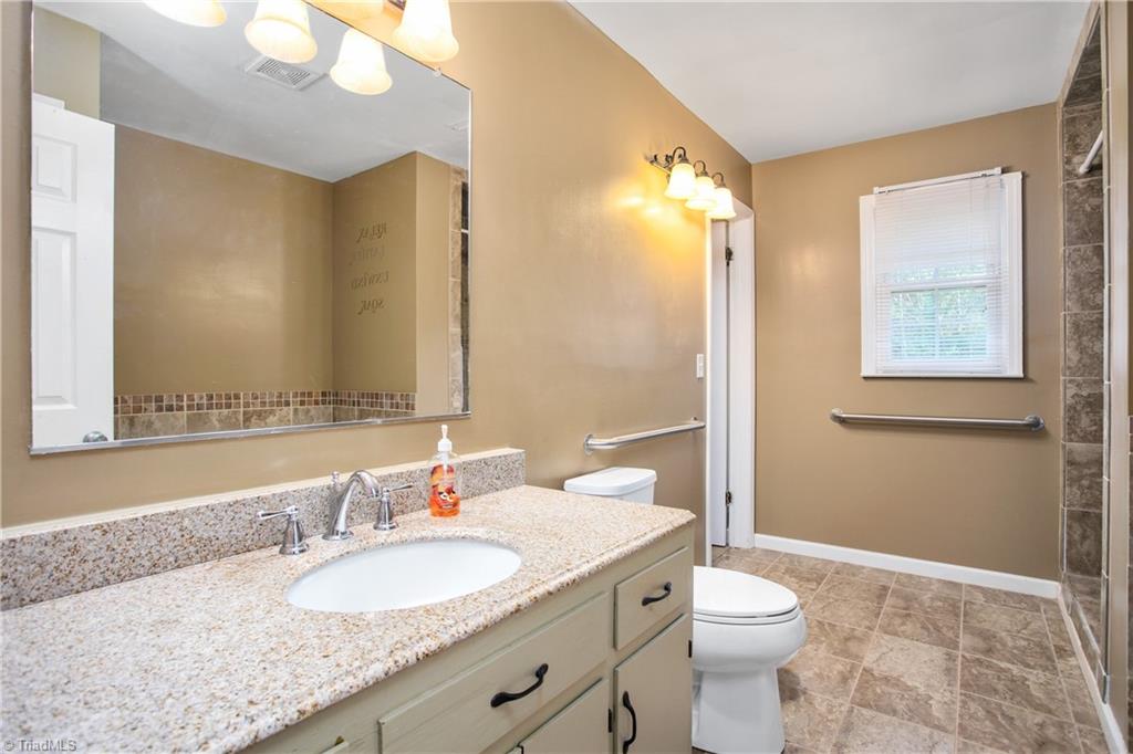 1096 Ralph Boyles Road King, NC 27021 - Photo 15 of 29