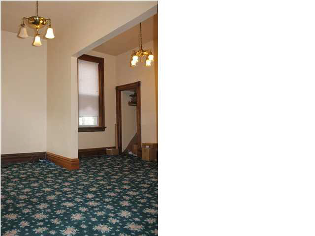 216 Southeast Riverside Drive Evansville, IN 47713 - Photo 11 of 17 Gallery Image 11