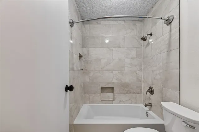 $64,900 | 3919 Fairmont Parkway, Unit 206, Pasadena, TX 77504