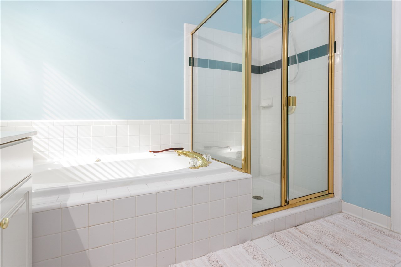2924 Tillinghast Trail Raleigh, NC 27613 - Photo 19 of 30 Master Bathroom
