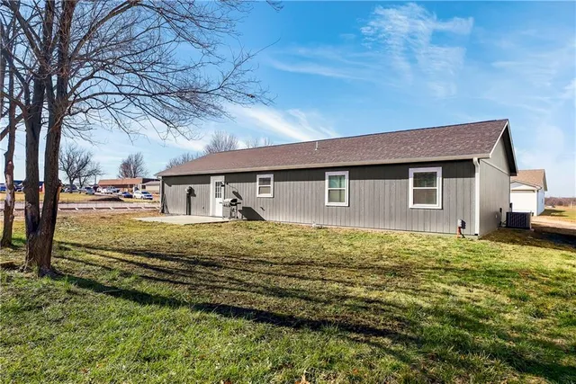 $235,000 | 209 North Hawthorne Street, Adrian, MO 64720