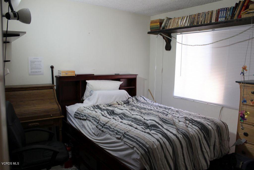 13433 Laurelhurst Road Moorpark, CA 93021 - Photo 15 of 23 a bedroom with a bed and a window