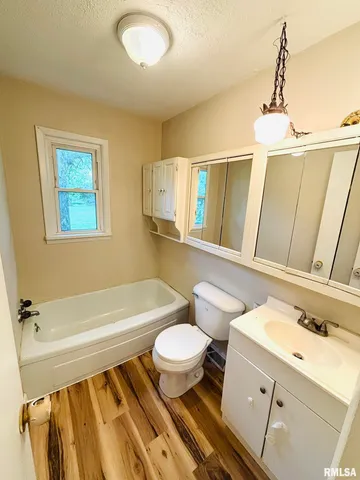 $138,500 | 145 Hickory Grove Lane, Salem, IL 62881