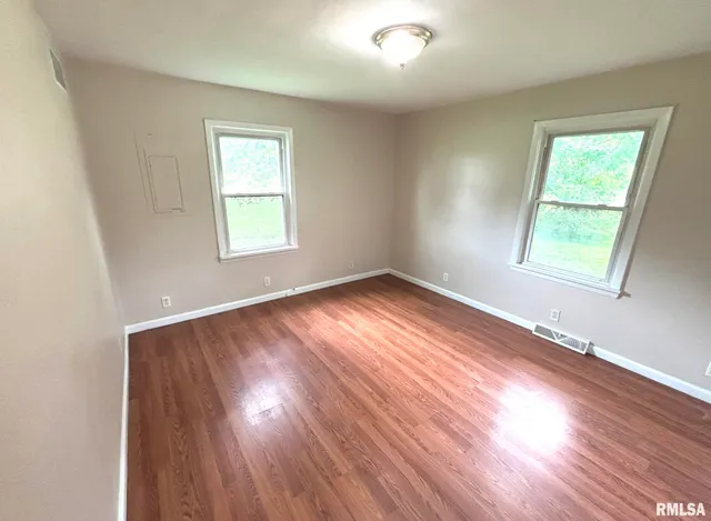 $138,500 | 145 Hickory Grove Lane, Salem, IL 62881