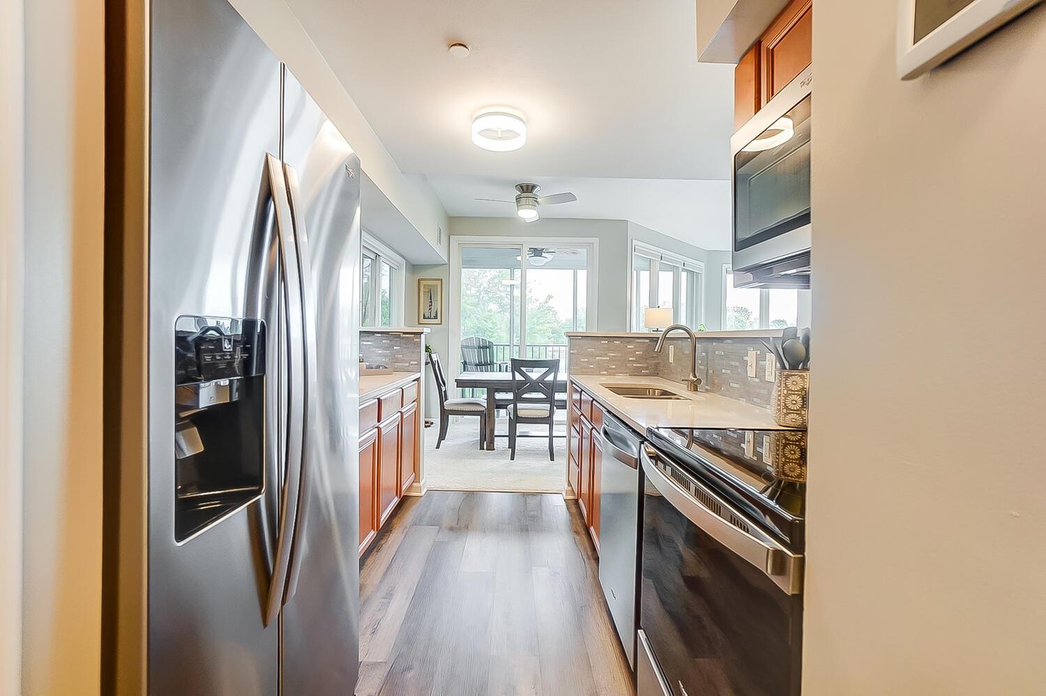 4401 Hunts Landing Road, Unit 301 Hebron, OH 43025 - Photo 13 of 41 Large updated galley kitchen