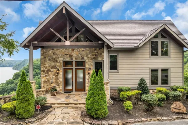 $2,500,000 | 858 Harbor Greens Place, Sparta, TN 38583