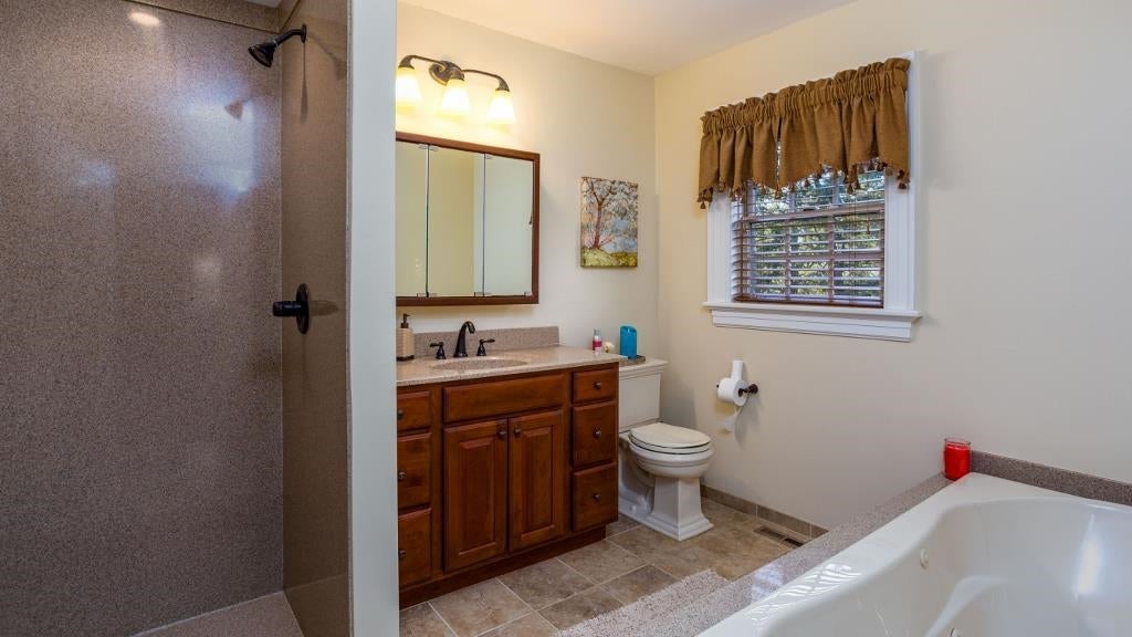 2976 Staunton Road Huntington, WV 25702 - Photo 23 of 32 Gallery Image 23