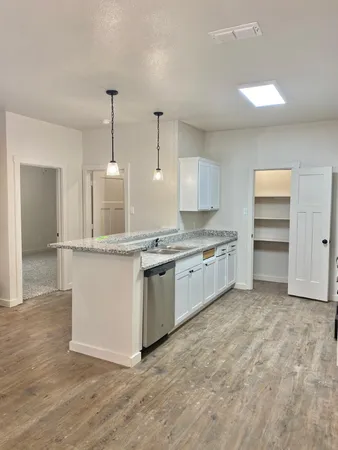 $1,500 | 2725 137th Street, Lubbock, TX 79423