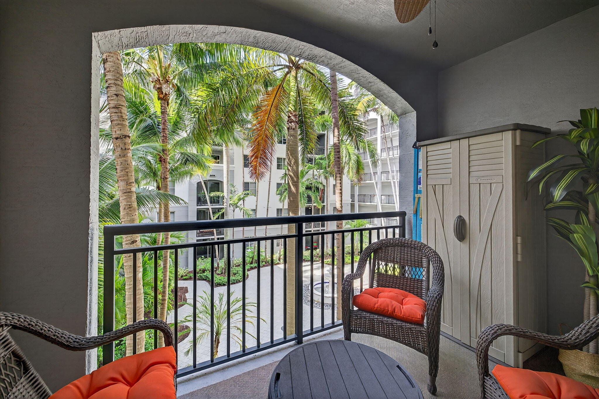 1690 Renaissance Commons Boulevard, Unit 1329 Boynton Beach, FL 33426 - Photo 23 of 50 28-web-or-mls-3W7A6743