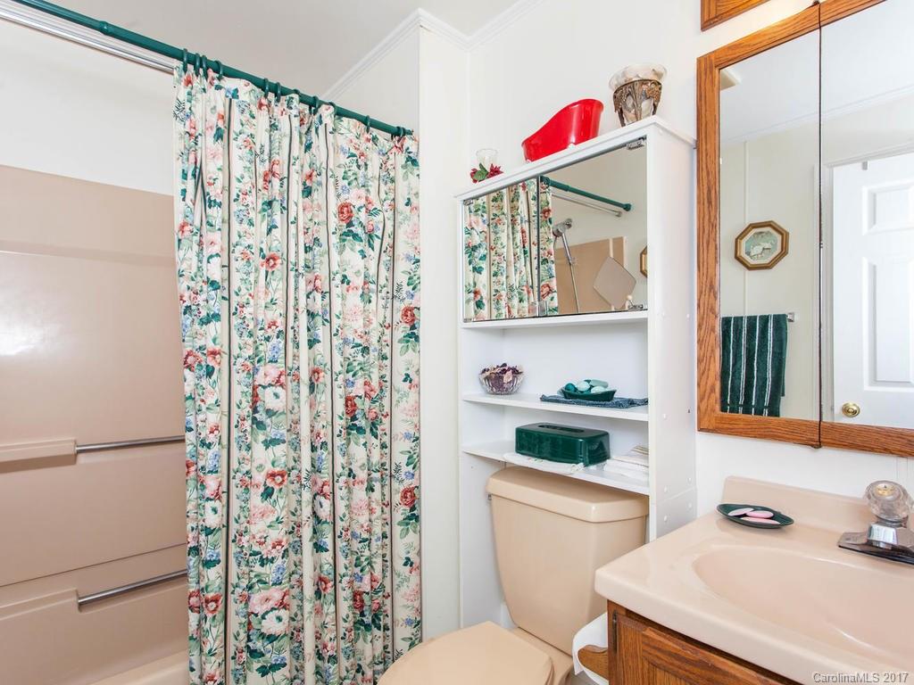 414-445 Collins Road Marshall, NC 28753 - Photo 14 of 22 Gallery Image 14