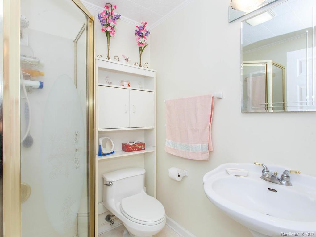 414-445 Collins Road Marshall, NC 28753 - Photo 15 of 22 Gallery Image 15