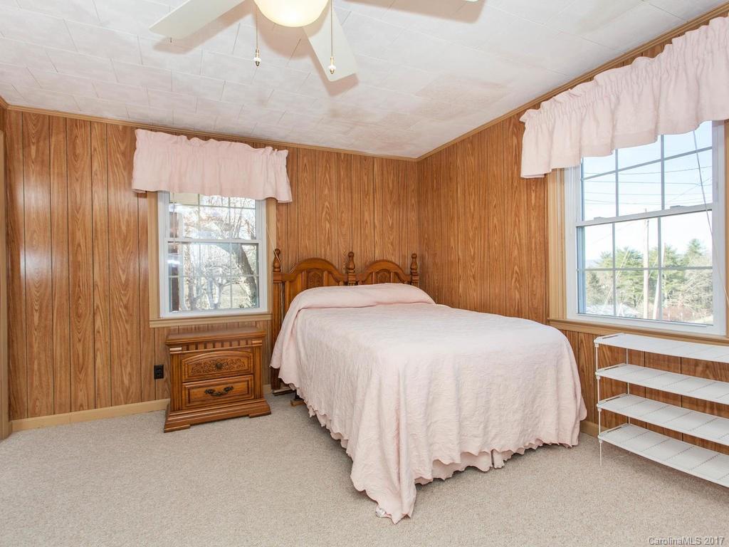 414-445 Collins Road Marshall, NC 28753 - Photo 16 of 22 Gallery Image 16