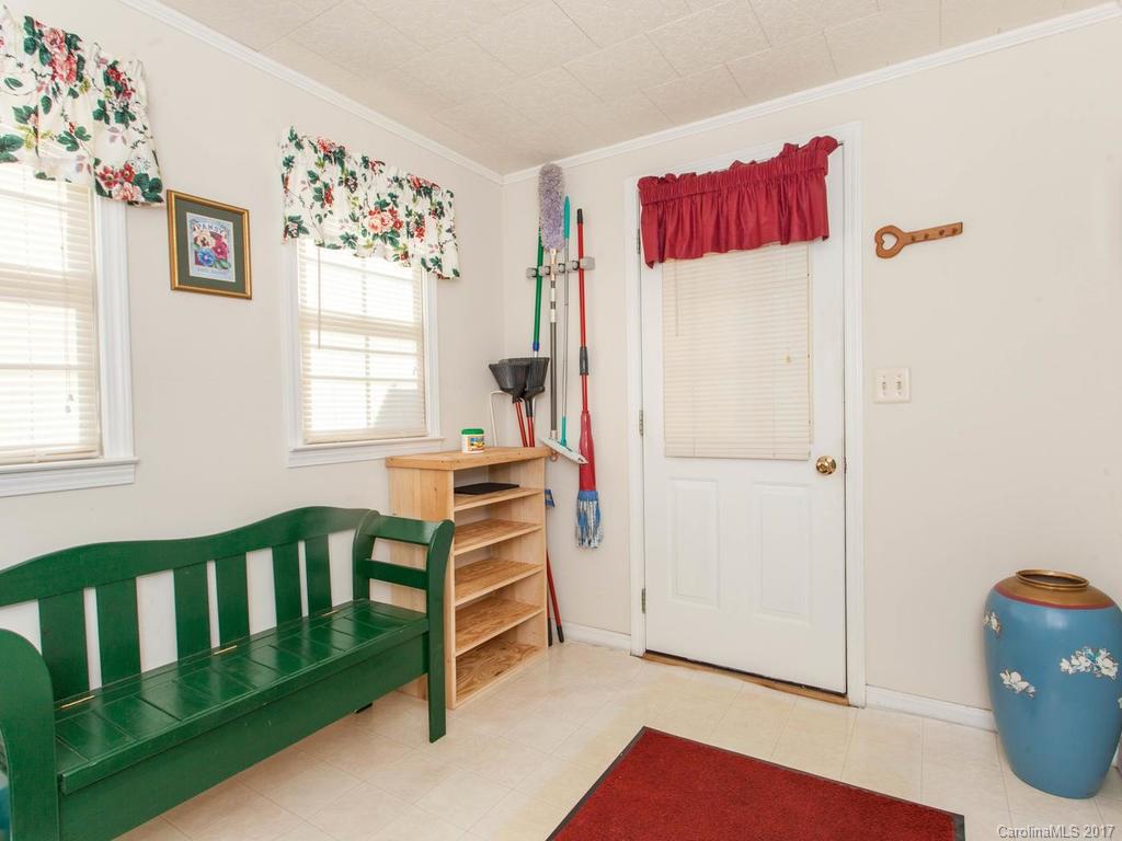 414-445 Collins Road Marshall, NC 28753 - Photo 17 of 22 Gallery Image 17