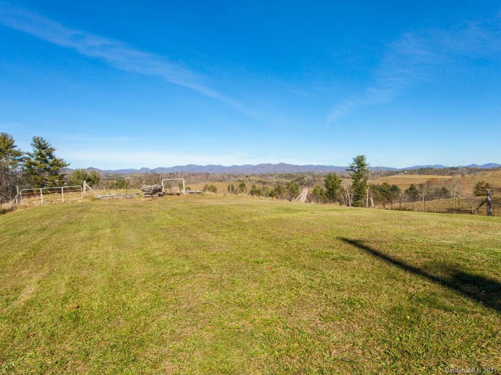 414-445 Collins Road Marshall, NC 28753 - Photo 3 of 22 Gallery Image 3