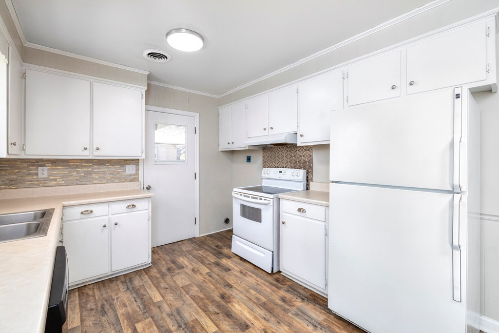 845 Perry Boulevard Sumter, SC 29154 - Photo 16 of 29 Gallery Image 16