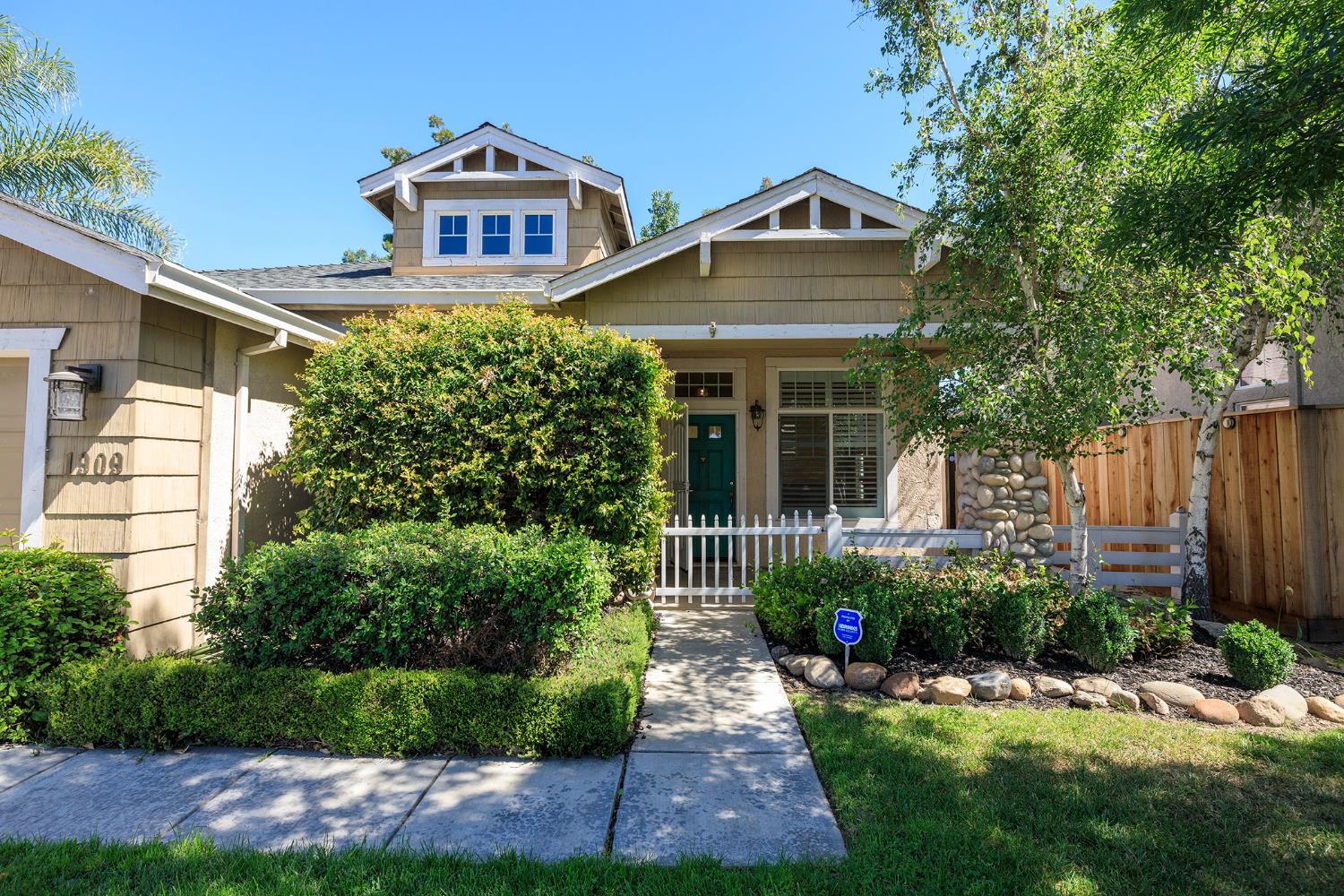 1909 Destiny Way Modesto, CA 95356 - Photo 4 of 52
