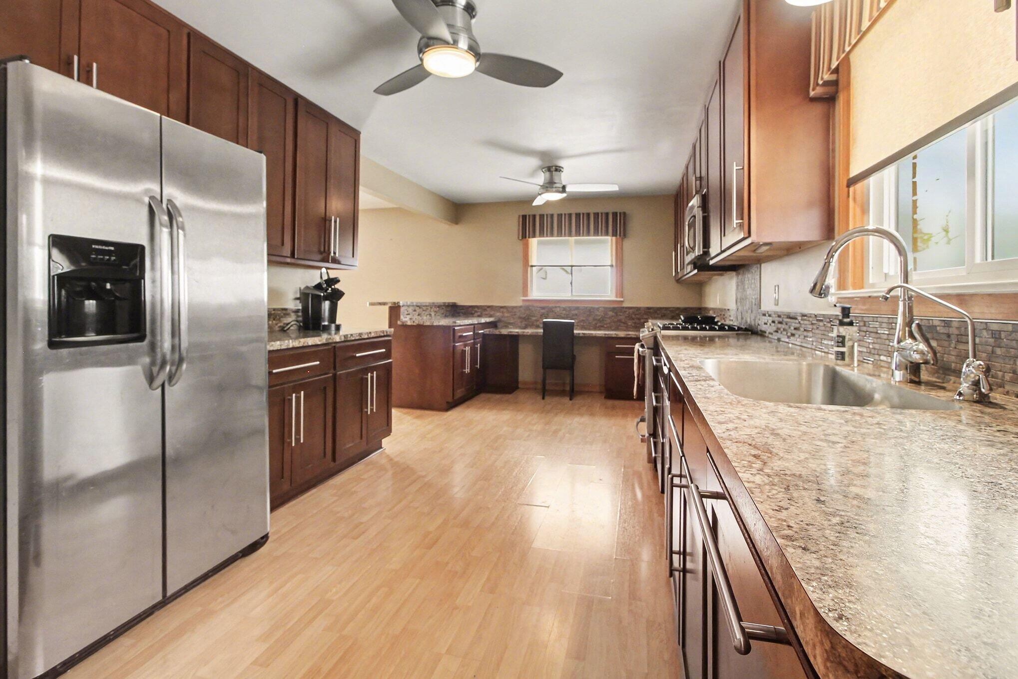 230 East Grove Street Monroe, MI 48162 - Photo 12 of 37 012_file_7552