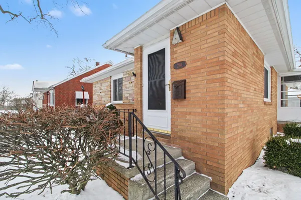 $241,000 | 230 East Grove Street, Monroe, MI 48162