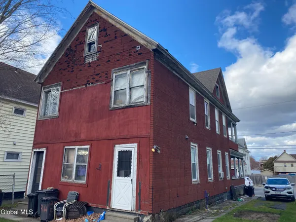 $149,900 | 24 Eagle Street, Amsterdam, NY 12010