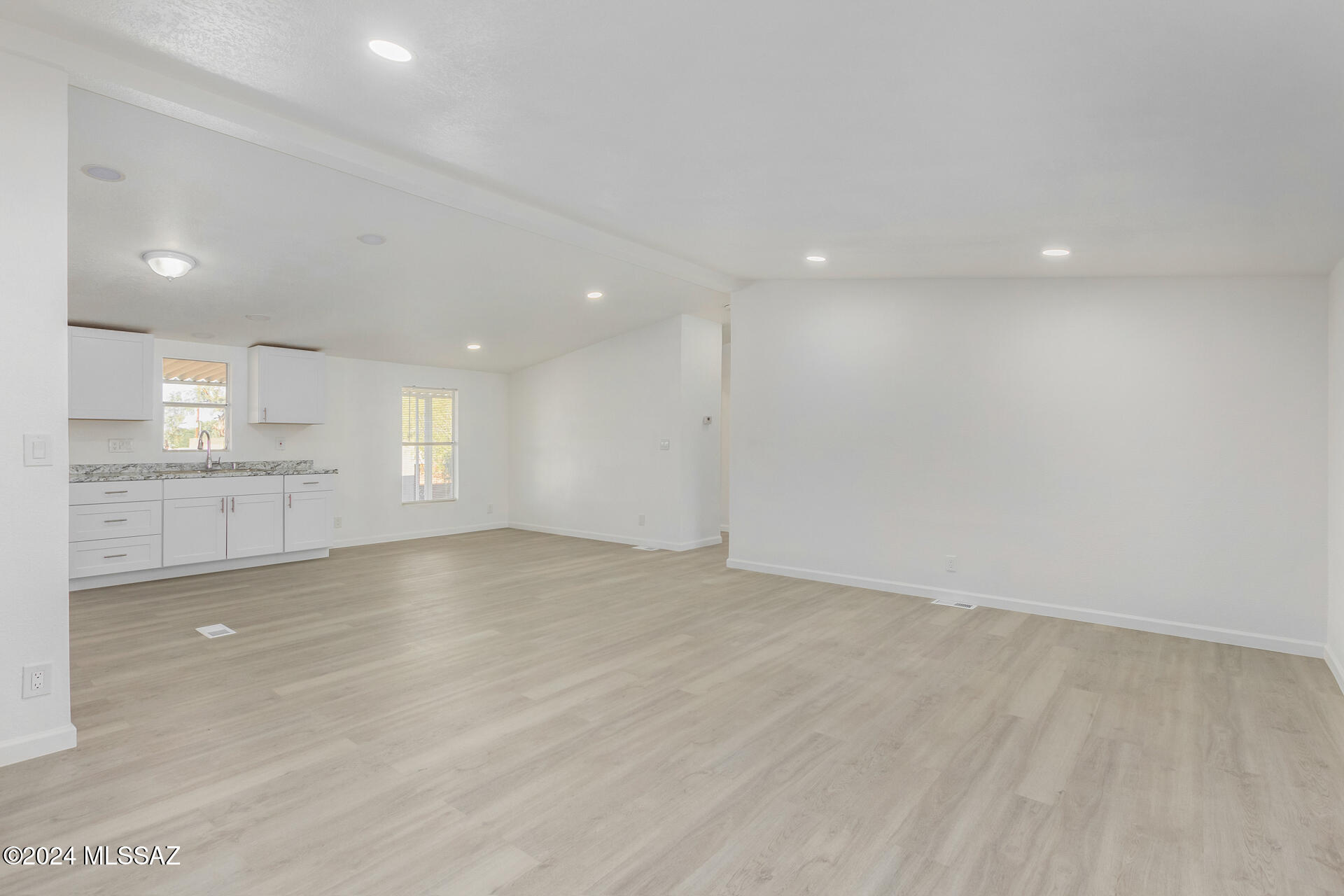 3337 North Flowing Wells Road Tucson, AZ 85705 - Photo 6 of 30 Gallery Image 6