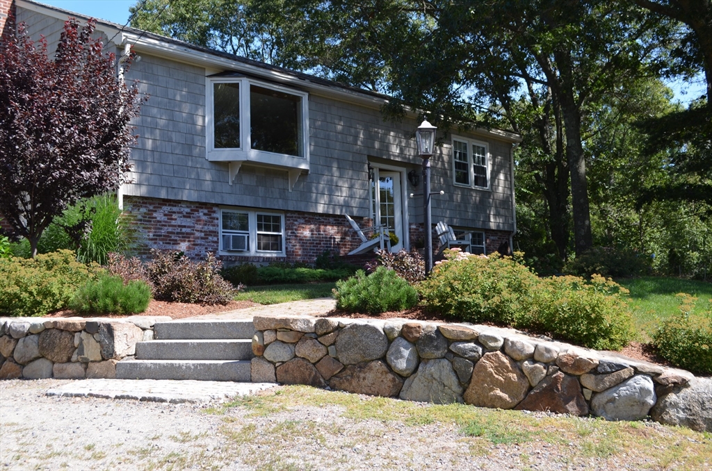 251 Cutler Road Hamilton, MA 01982 - Photo 2 of 18