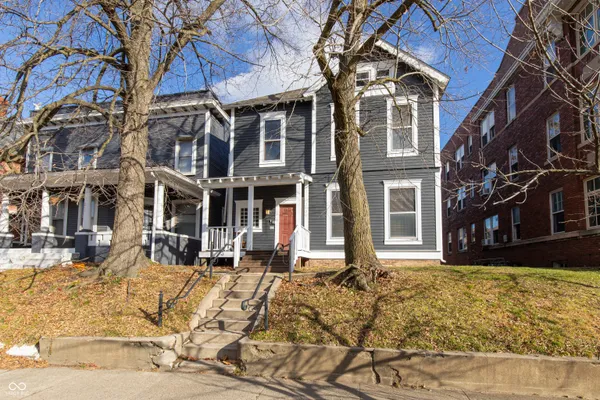 $1,975 | 2107 North Pennsylvania Street, Unit 3, Indianapolis, IN 46202