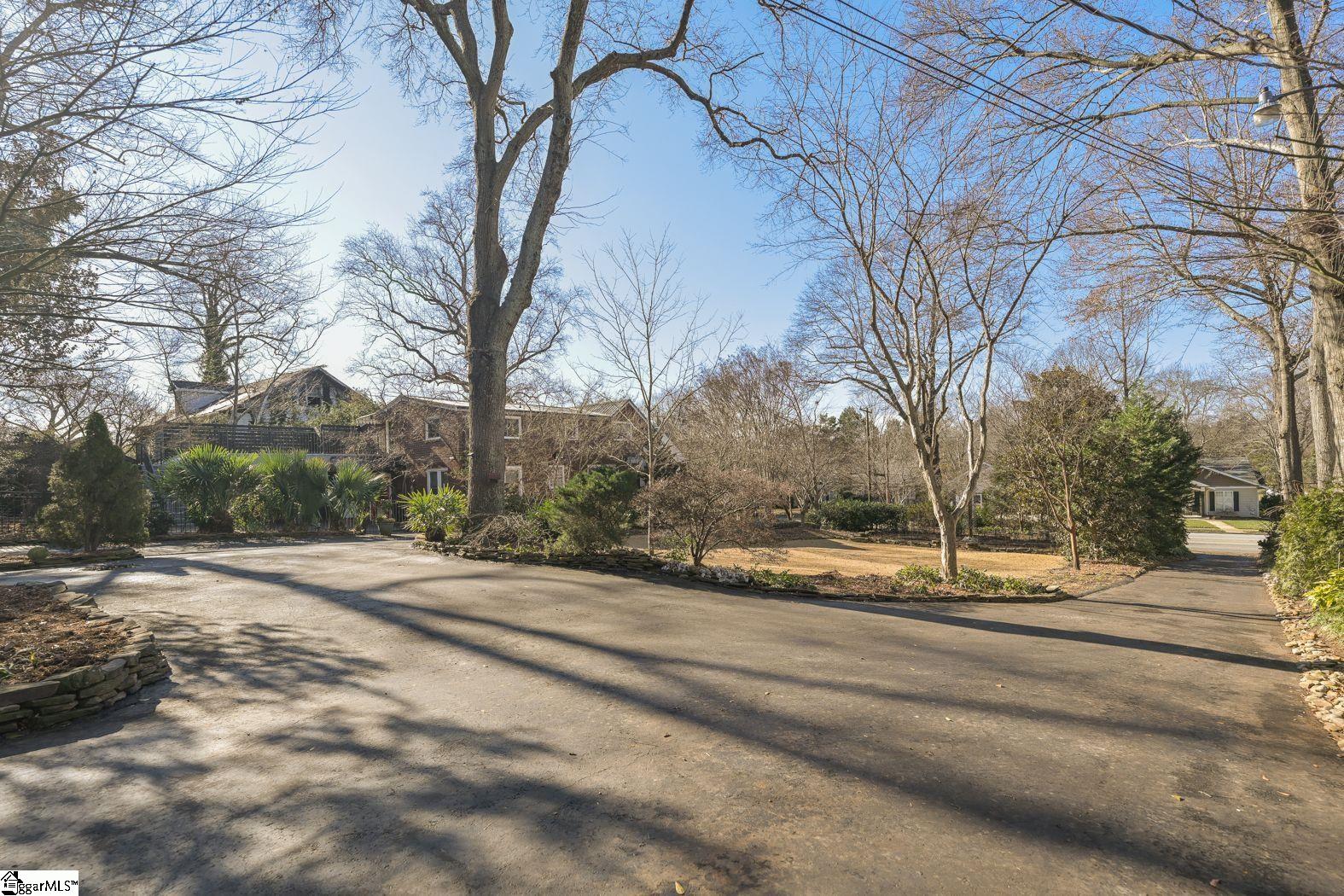 203 Grove Road Greenville, SC 29605 - Photo 2 of 4
