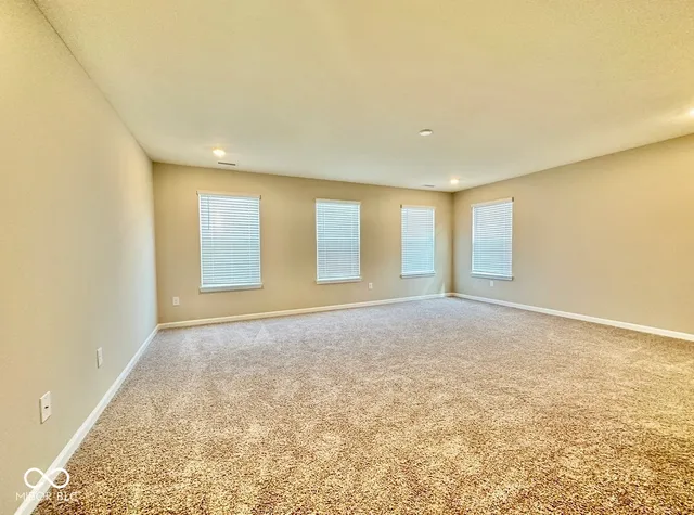 $2,600 | 5344 Orwell Court, Indianapolis, IN 46239