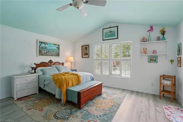 $425,000 | 4011 Coconut Circle South, Naples, FL 34104