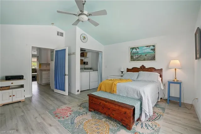 $425,000 | 4011 Coconut Circle South, Naples, FL 34104