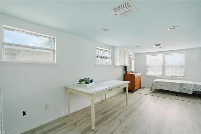 $425,000 | 4011 Coconut Circle South, Naples, FL 34104