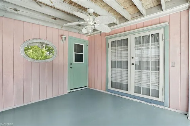 $425,000 | 4011 Coconut Circle South, Naples, FL 34104