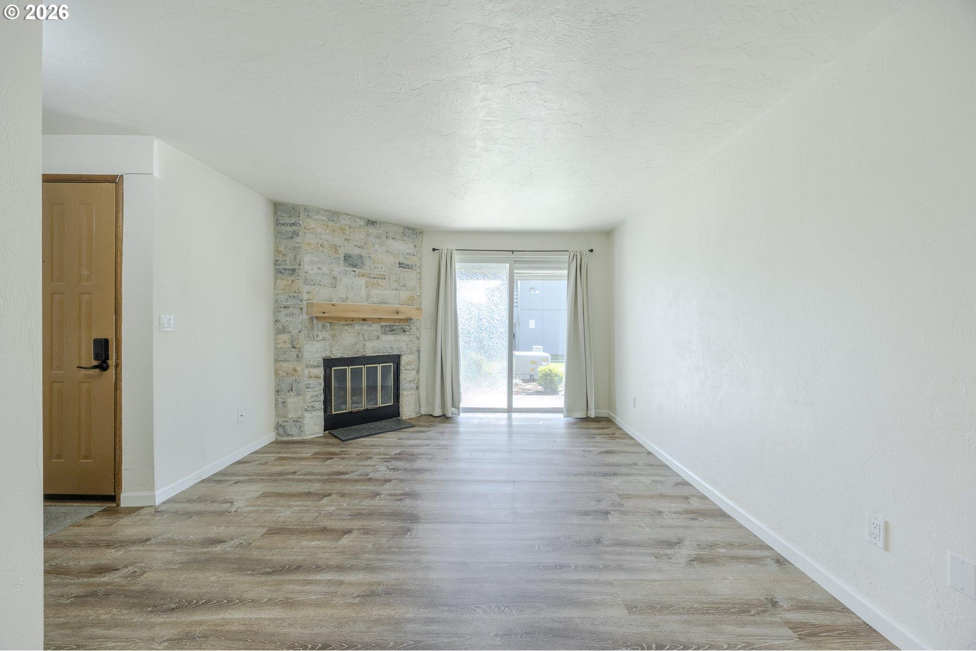 650 Harlow Road, Unit 152 Springfield, OR 97477 - Photo 7 of 44 Gallery Image 7