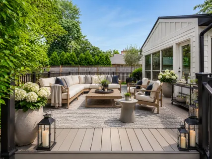 $1,150,000 | 535 Waukegan Road, Lake Forest, IL 60045