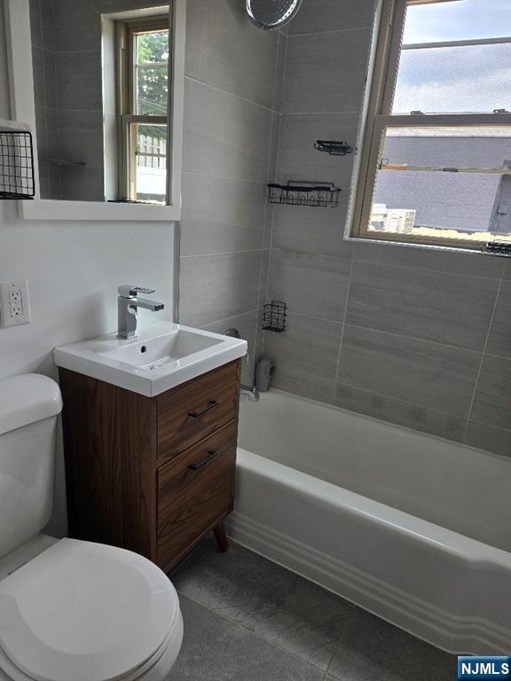 502 Broad Avenue Ridgefield, NJ 07657 - Photo 8 of 9