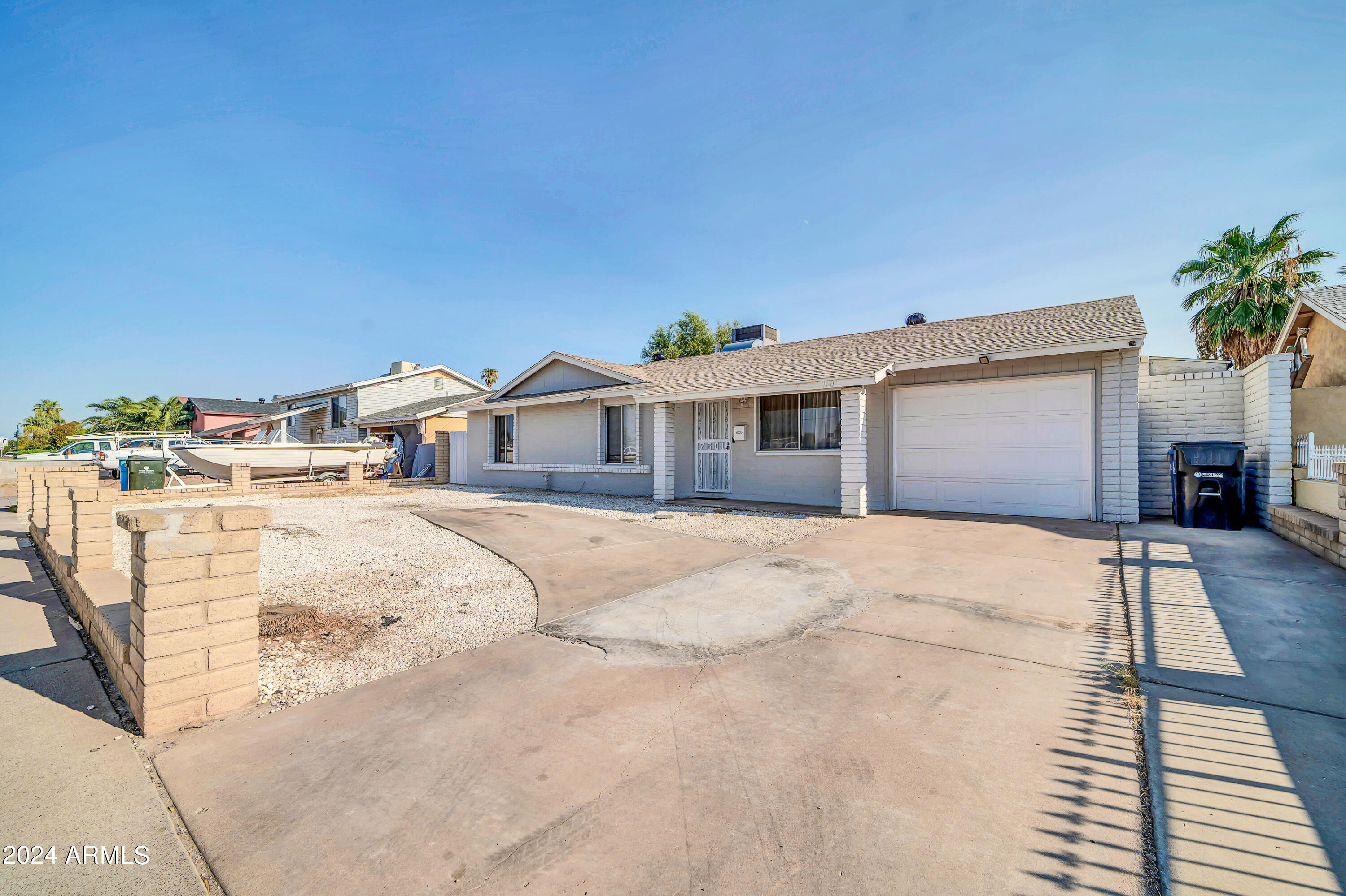 7601 West Osborn Road Phoenix, AZ 85033 - Photo 3 of 37 a view of pool with yard