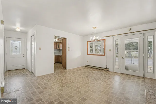 $229,900 | 7131 Salem Park Circle, Mechanicsburg, PA 17050