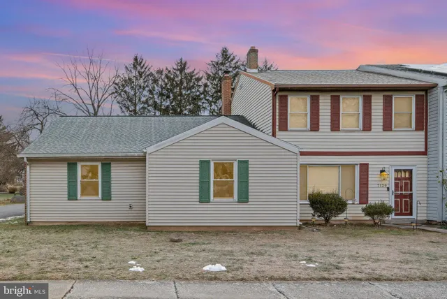 $229,900 | 7131 Salem Park Circle, Mechanicsburg, PA 17050