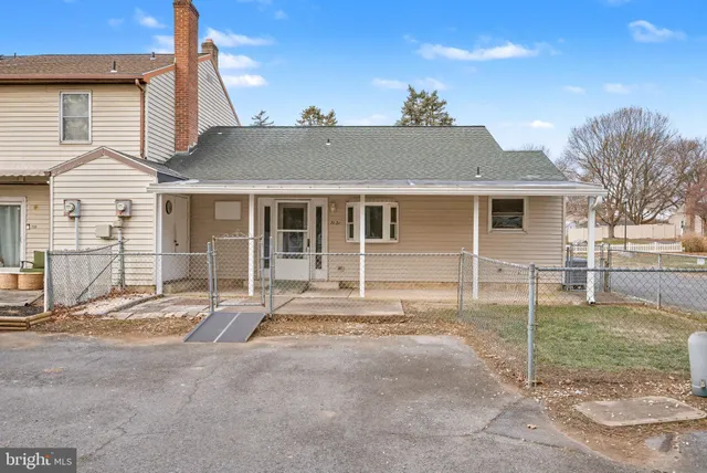 $229,900 | 7131 Salem Park Circle, Mechanicsburg, PA 17050