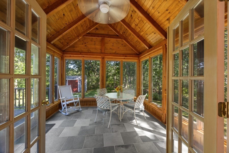 52 Oak Knoll Road West Tisbury, MA 02568 - Photo 8 of 35