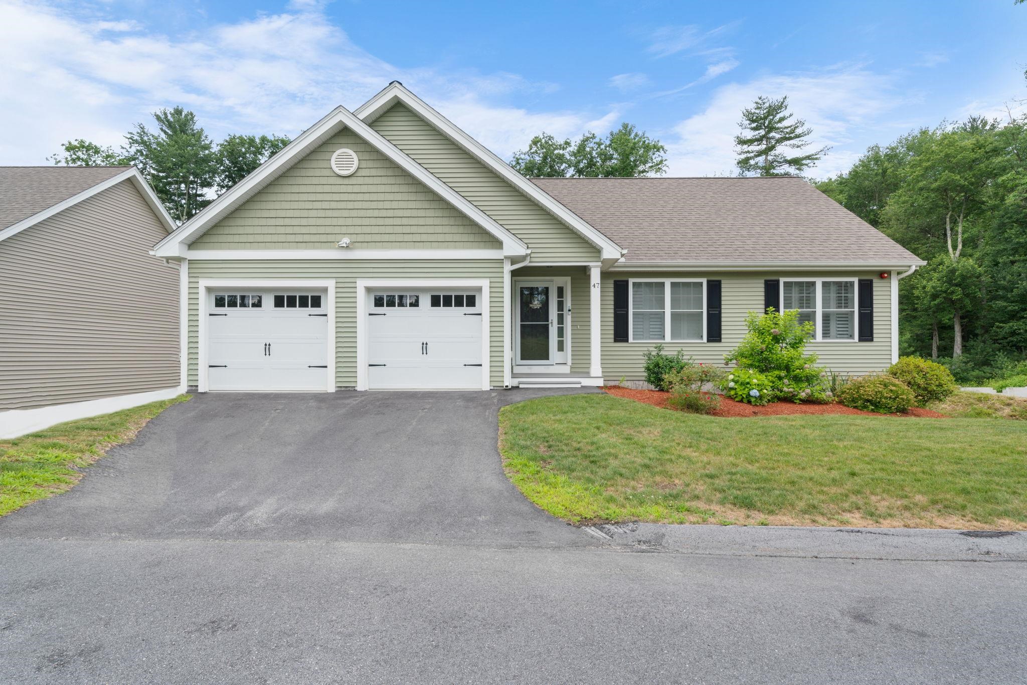 47 Abacoa Road Pelham, NH 03076 - Photo 1 of 38