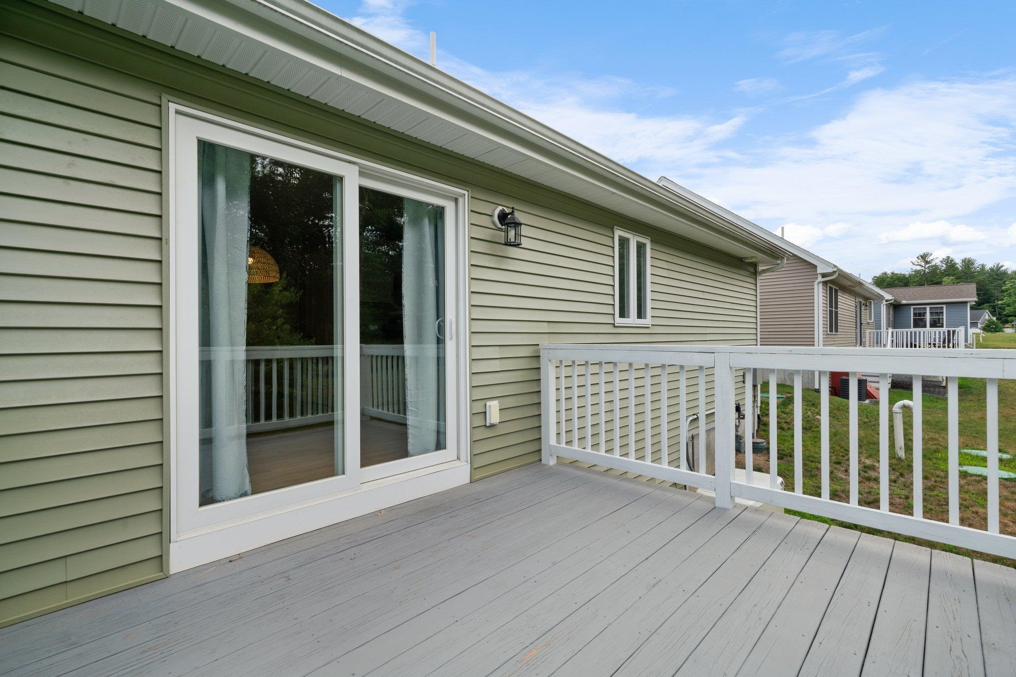 47 Abacoa Road Pelham, NH 03076 - Photo 26 of 38