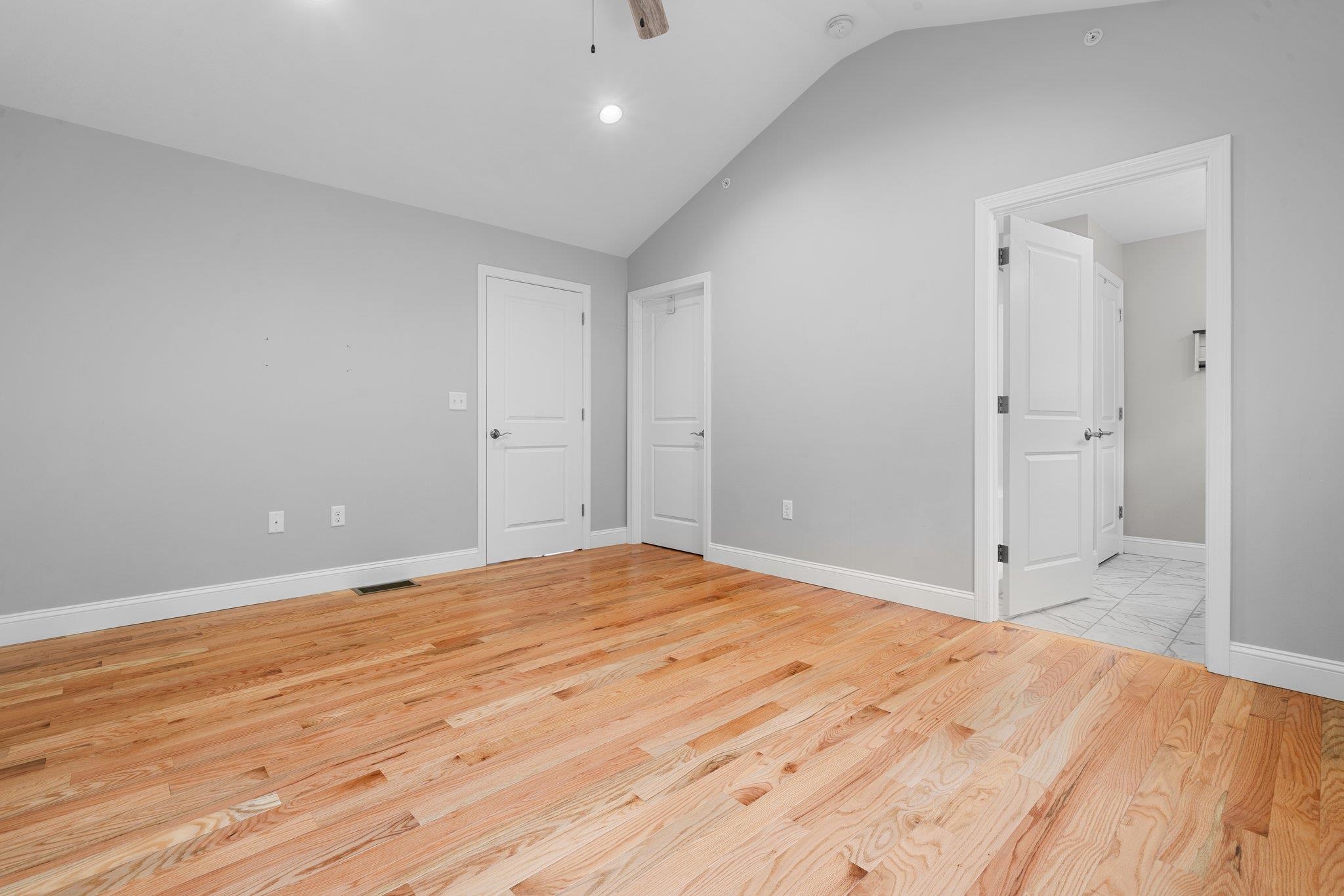 47 Abacoa Road Pelham, NH 03076 - Photo 8 of 38