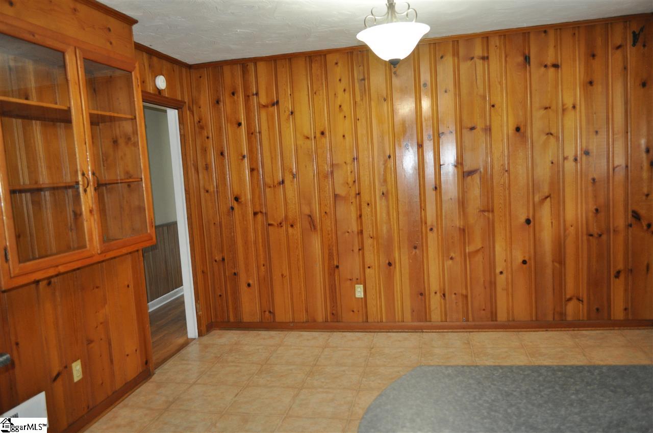 237 Burns Road Spartanburg, SC 29307 - Photo 2 of 13